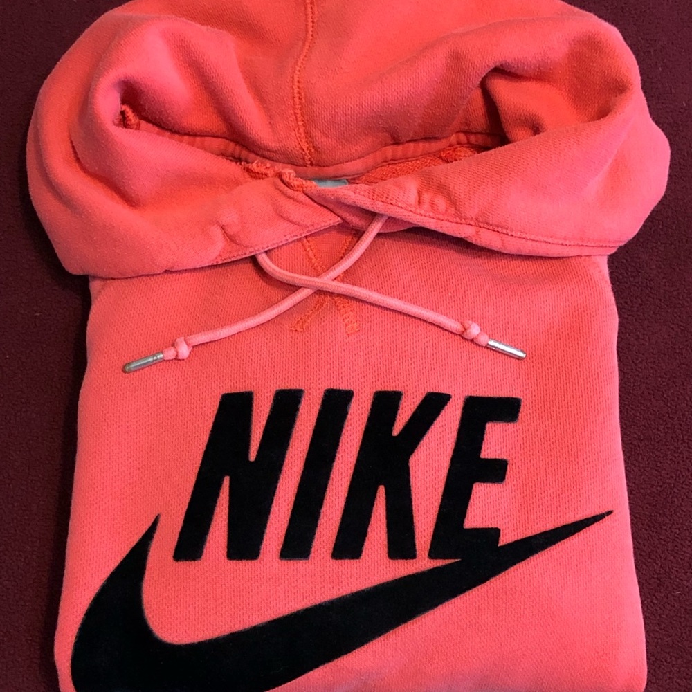 Nike pullover hoodie